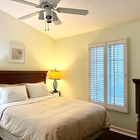 Hollywood Hills Homestay Λος Άντζελες Δωμάτιο φωτογραφία